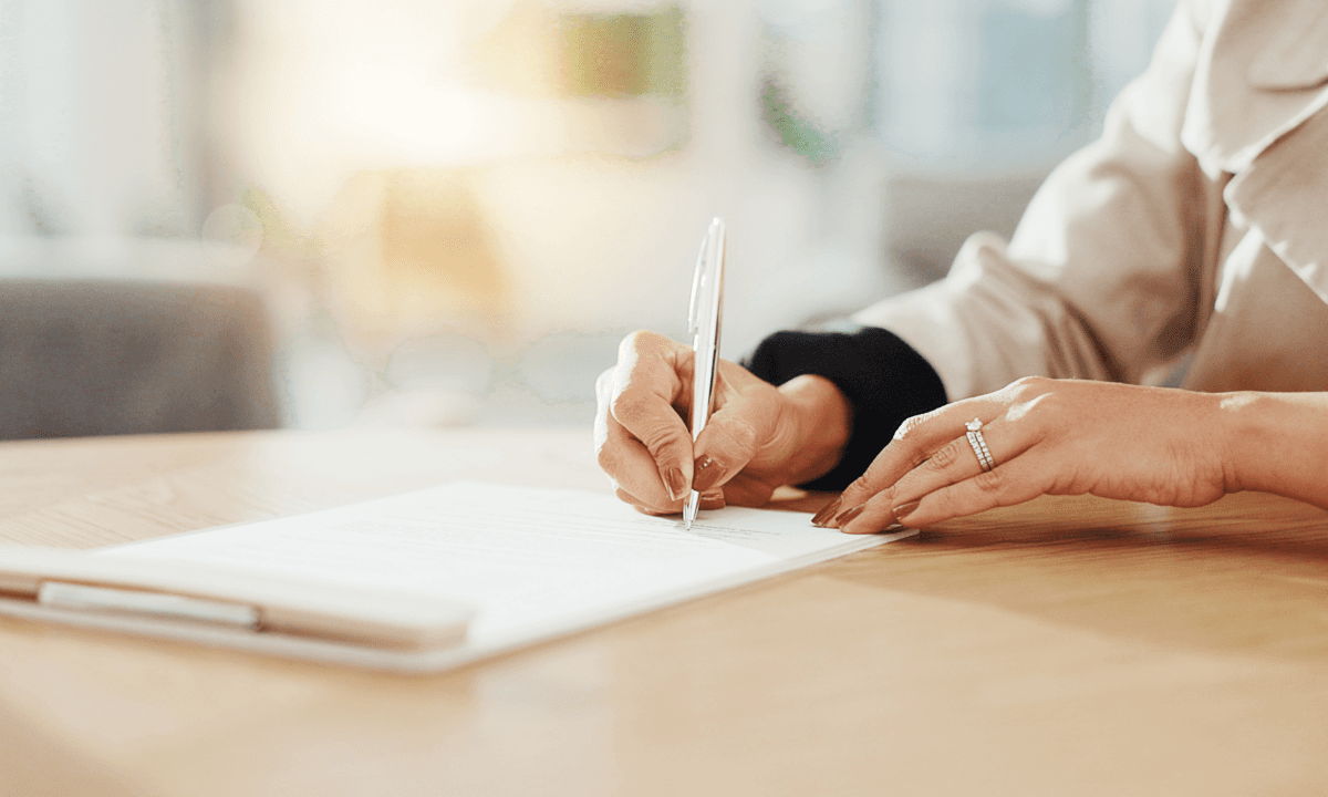 Contract Drafting & Review